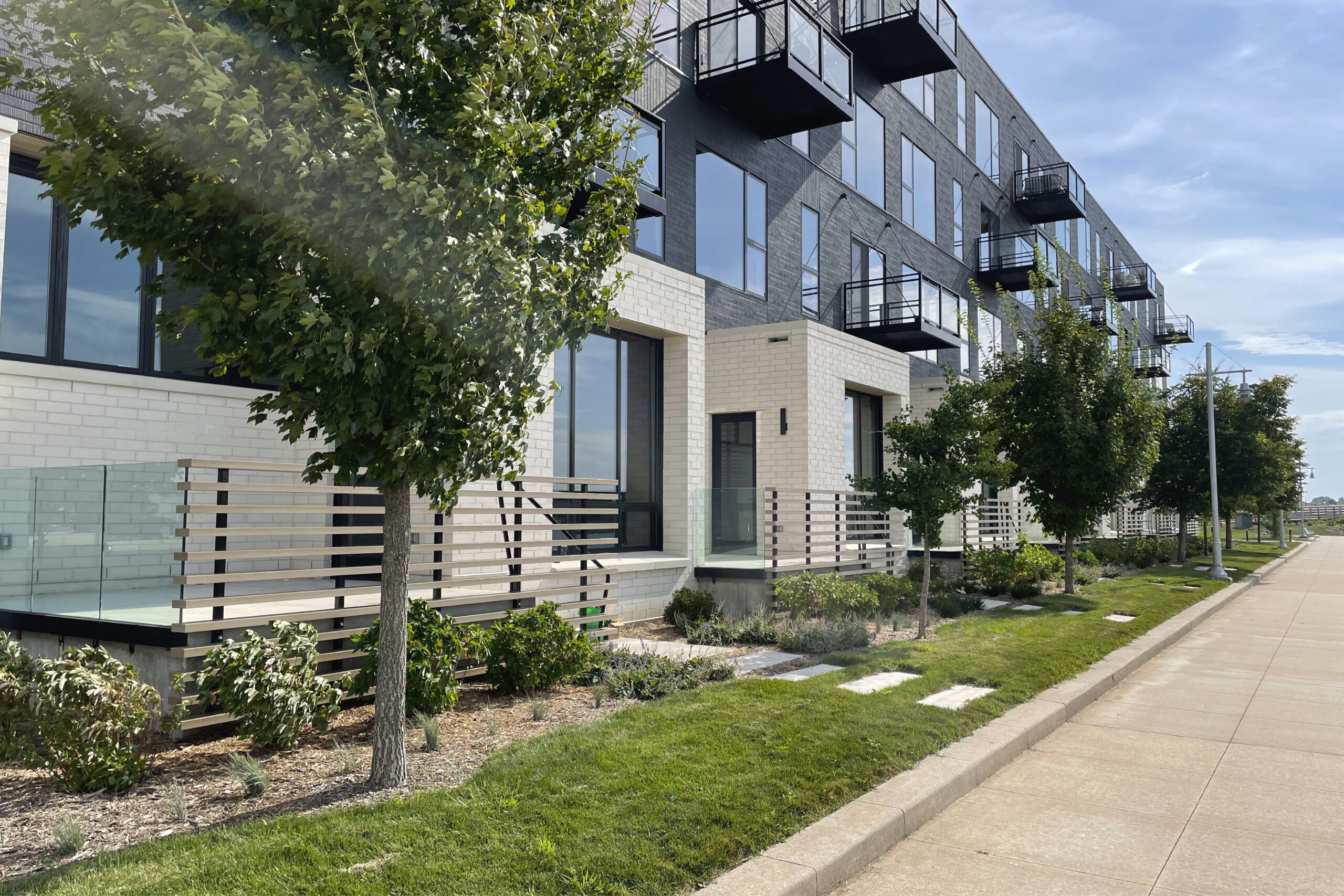 Mackson Corners Waterfront image 5