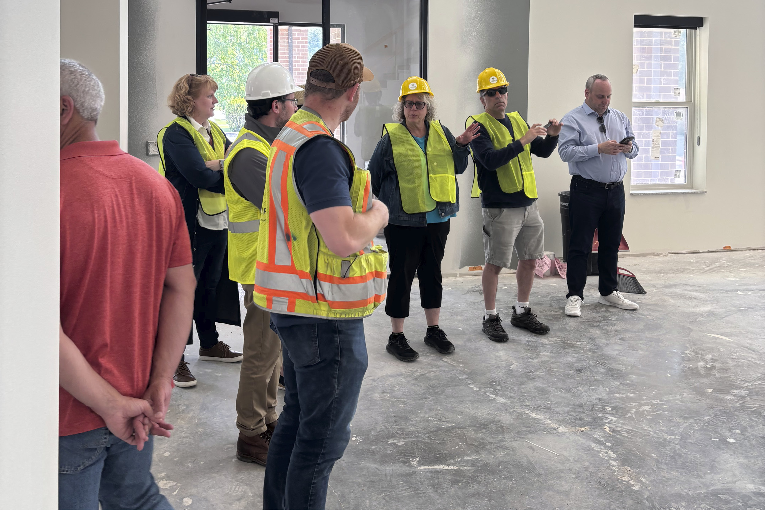 JFS Board Tours Woodale Crossing