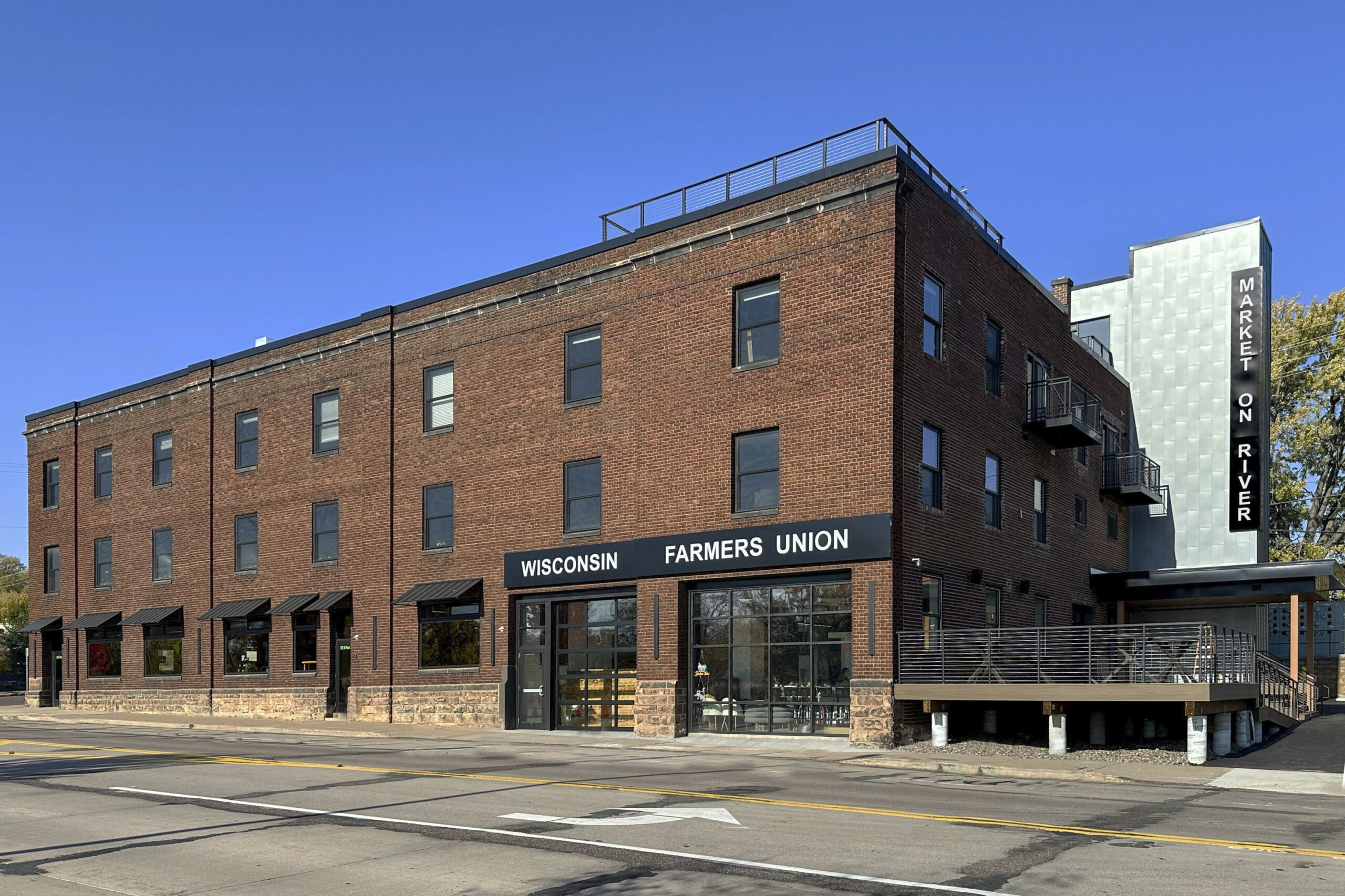 Wisconsin Farmers Union – Market On River